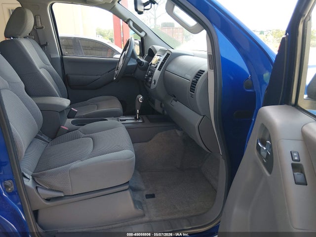 Nissan Frontier Sv