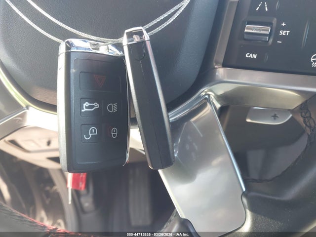 Land Rover Discovery P300 S R-dynamic