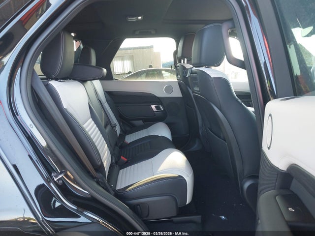 Land Rover Discovery P300 S R-dynamic