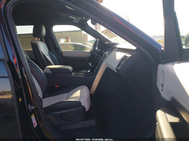 Land Rover Discovery P300 S R-dynamic