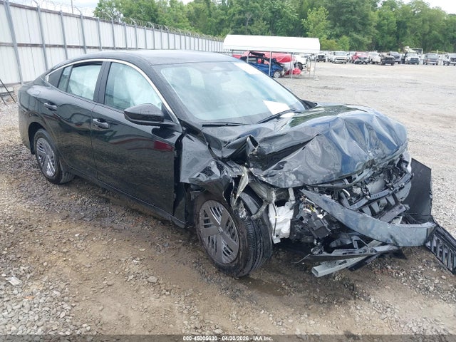 Salvage Nissan Sentra Image