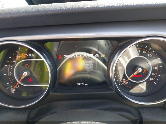 Jeep Wrangler Sahara 4x4