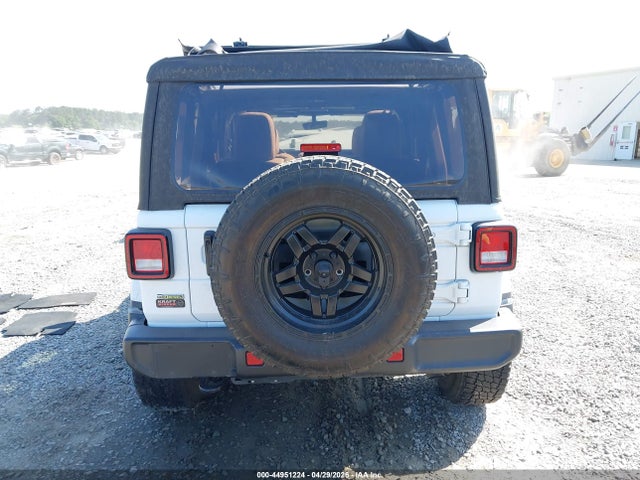 Jeep Wrangler Sahara 4x4