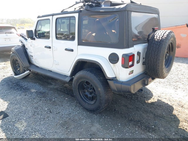 Jeep Wrangler Sahara 4x4