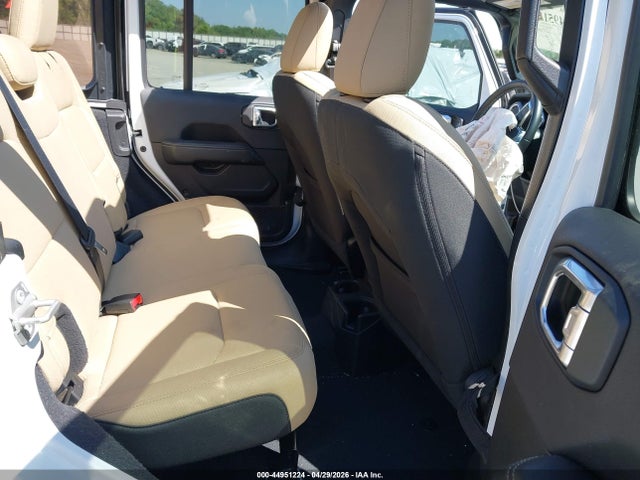 Jeep Wrangler Sahara 4x4