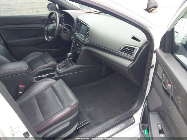 Hyundai ELANTRA Sport