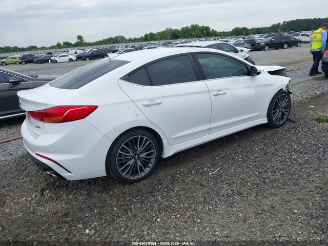Hyundai ELANTRA Sport