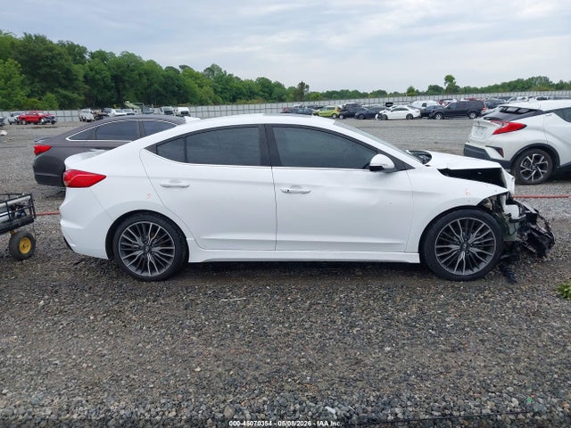 Hyundai ELANTRA Sport
