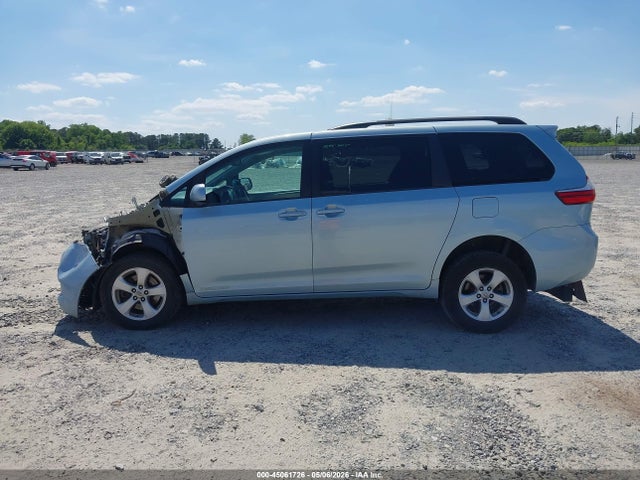 Toyota Sienna Le 8 Passenger