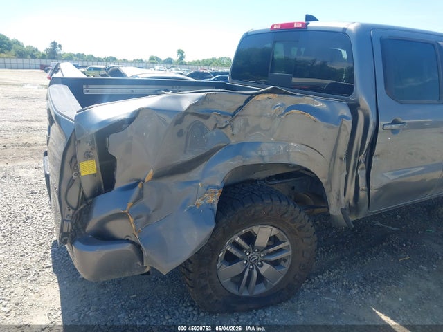 Nissan Frontier Sv 4x4