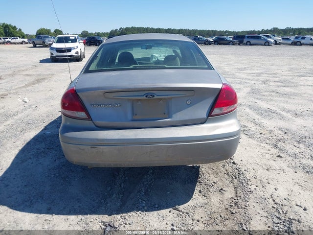 Ford Taurus Se
