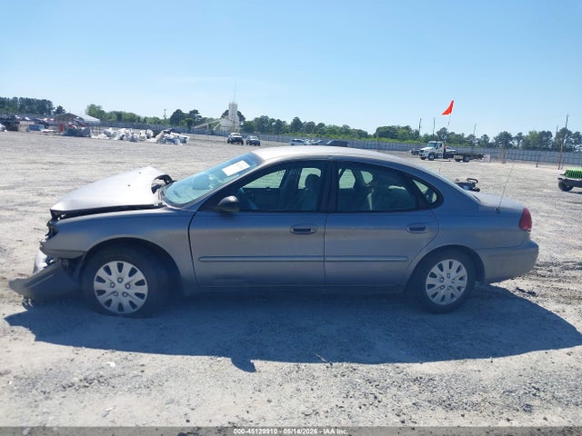 Ford Taurus Se