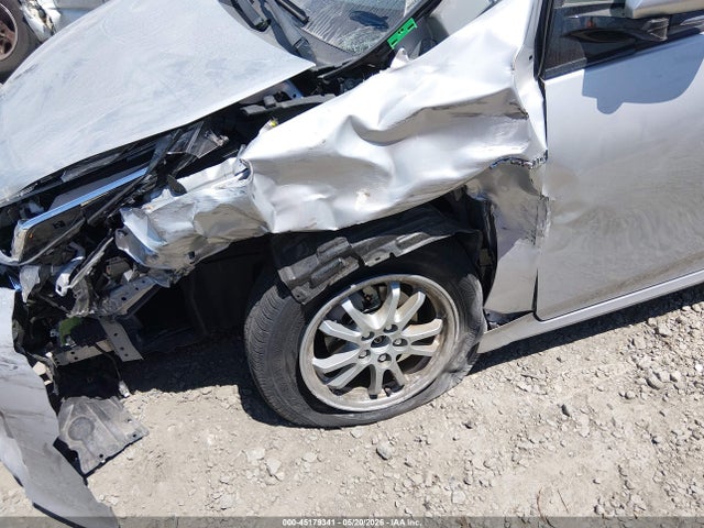 Toyota Prius Le
