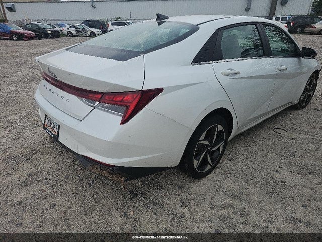 Hyundai ELANTRA Sel