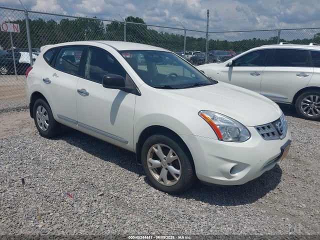 Salvage Nissan Rogue Image