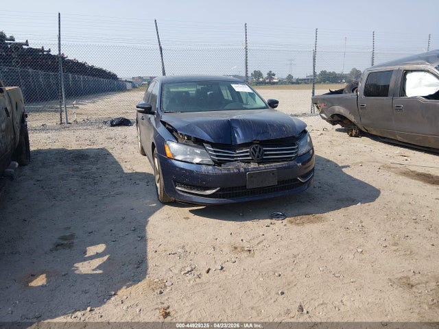 Salvage Volkswagen Passat Image