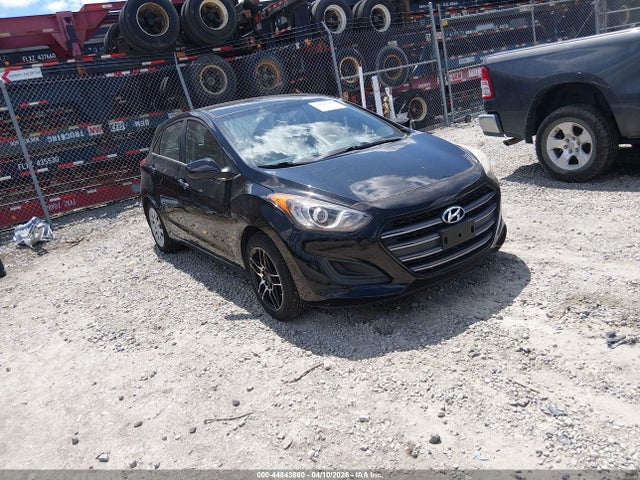 Salvage Hyundai ELANTRA Image