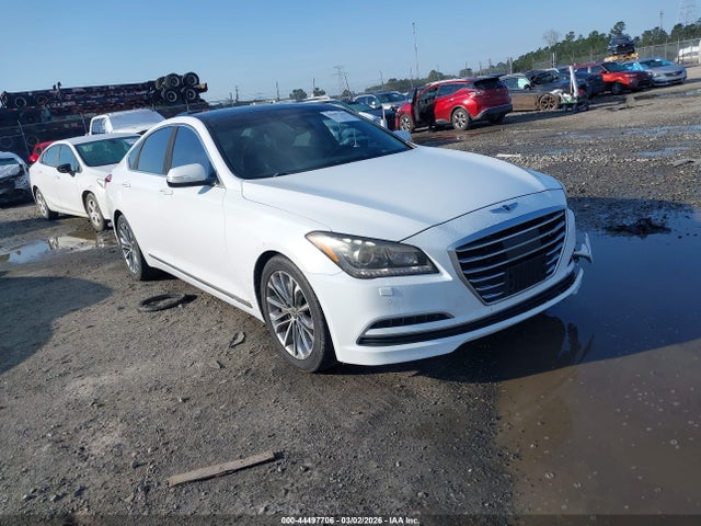 Salvage Hyundai Genesis Image