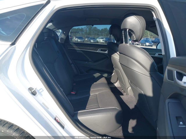 Hyundai Genesis 3.8