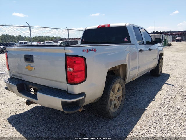 Chevrolet Silverado 1500 Custom