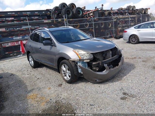 Salvage Nissan Rogue Image