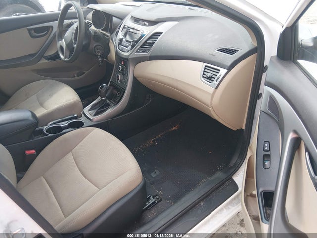 Hyundai ELANTRA Se