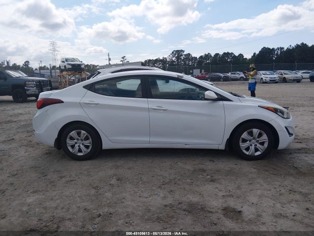 Hyundai ELANTRA Se
