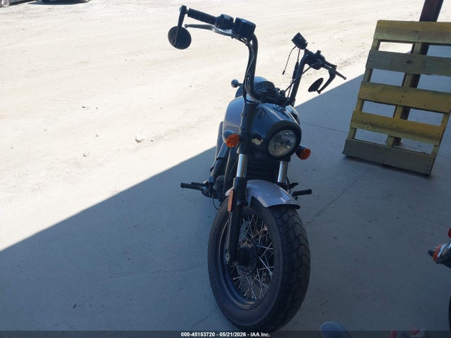 Indian Motorcycle Co. Scout Bobber Twenty Abs
