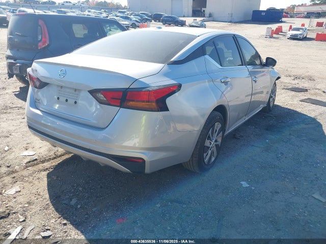 Nissan Altima S Fwd