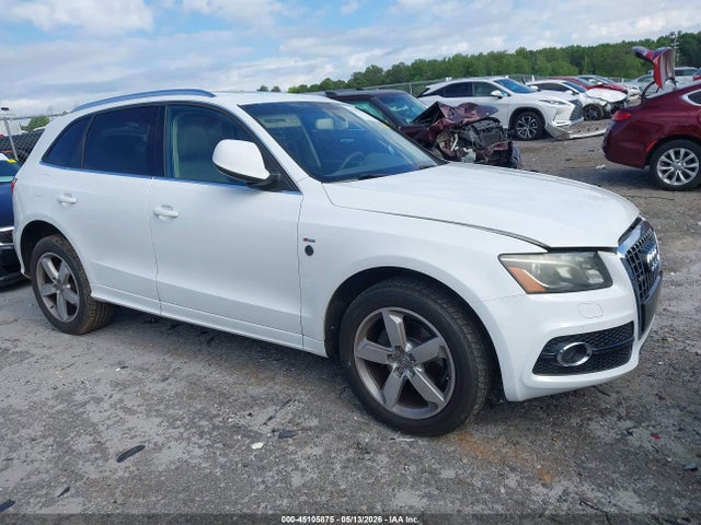 Salvage Audi Q5 Image