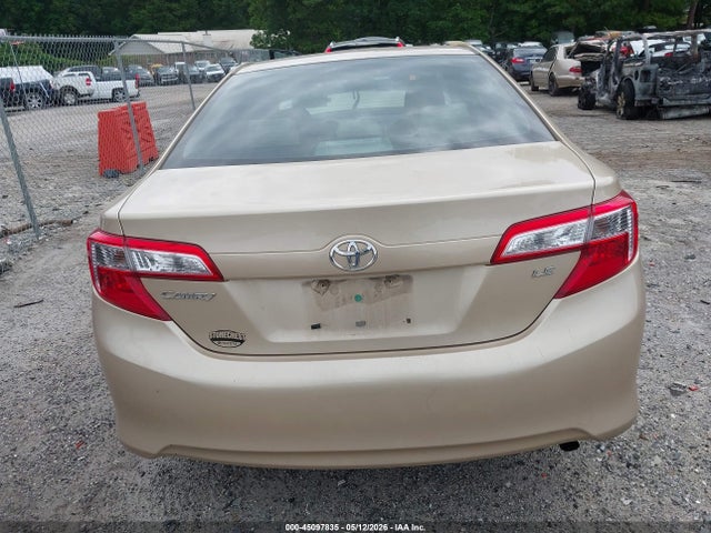 Toyota Camry Le