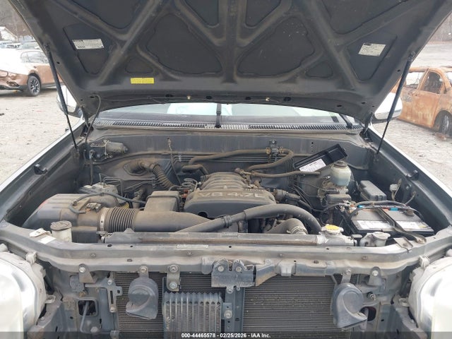 Toyota Tundra Sr5 V8