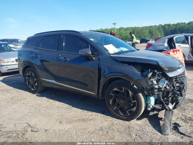 Salvage Kia Sportage Image