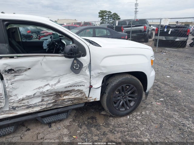 GMC Canyon 2wd  Short Box Sle