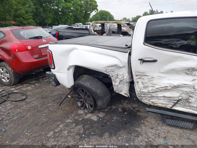 GMC Canyon 2wd  Short Box Sle
