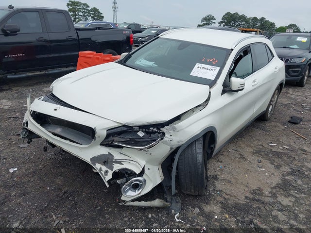Mercedes-Benz GLA 4matic