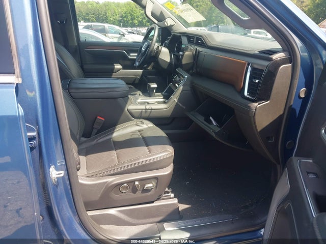 GMC Sierra 1500 4wd  Short Box Denali