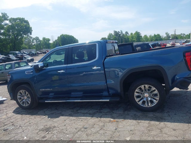 GMC Sierra 1500 4wd  Short Box Denali