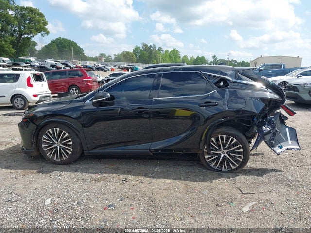 Lexus RX Premium Plus