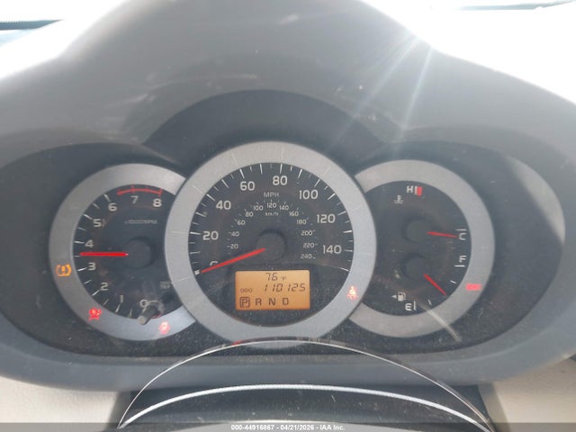 Toyota RAV4 Limited V6