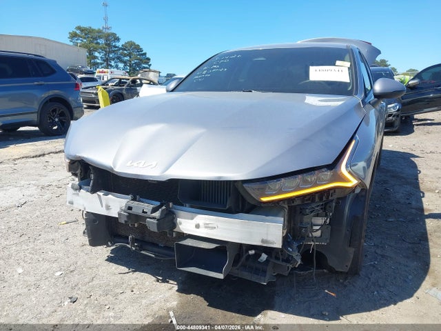 Kia K5 Lxs