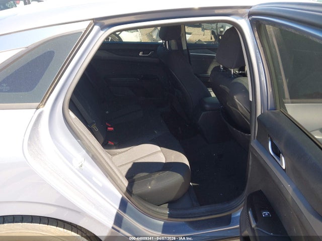 Kia K5 Lxs