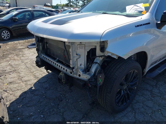 Chevrolet Silverado 1500 4wd  Short Bed Rst