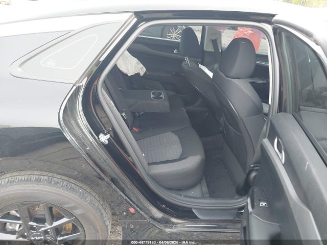 Kia K5 Lxs