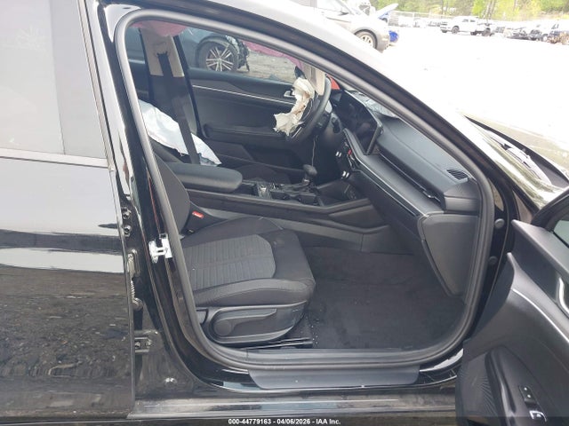Kia K5 Lxs
