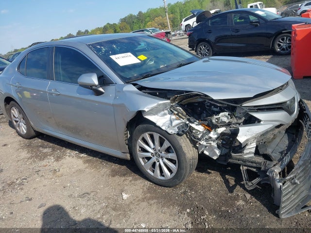 Salvage Toyota Camry Image
