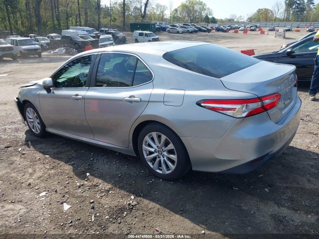 Toyota Camry Le