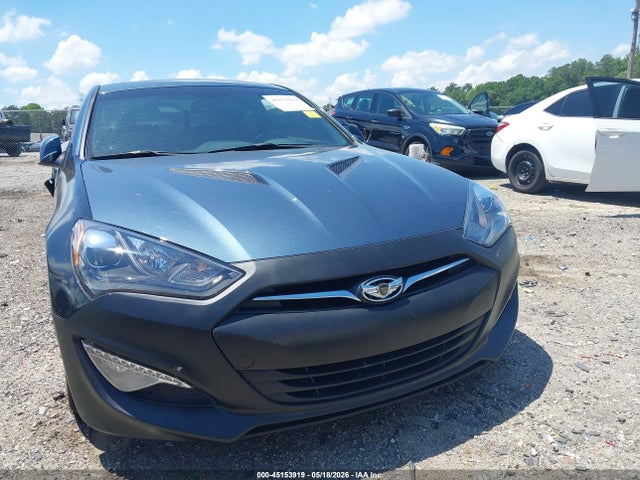 Hyundai Genesis 3.8 Grand Touring