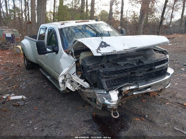 Salvage Chevrolet Silverado 3500 Image