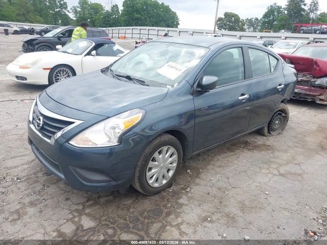 Nissan Versa